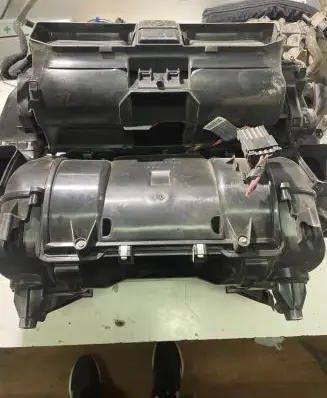 BMW 5 E60 E61 Interior heater climate box assembly housing 11611611 6911757 00191921