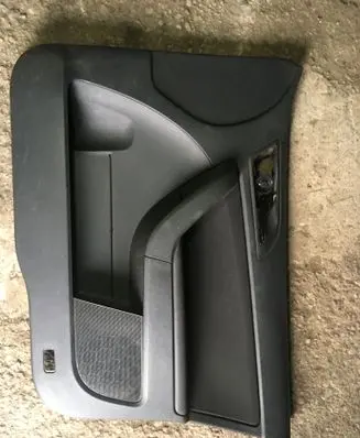 Skoda Yeti (5L) Front door card panel trim 5L0867012 5L1867006E