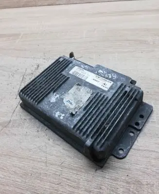 Renault Scenic I Engine control unit/module ECU HOM7700868304 S113717113D