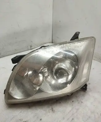 Toyota Avensis T250 Headlight/headlamp 2Z18