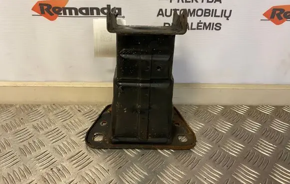 Mercedes-Benz ML W164 Front bumper mounting bracket