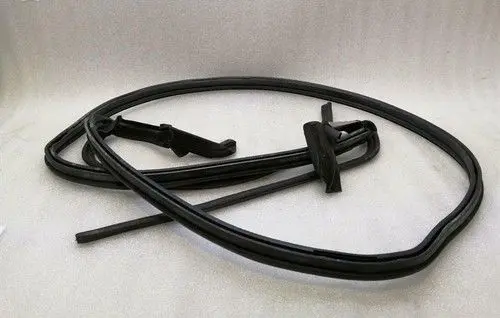 Aston Martin V8 Front door rubber seal 6G33L51452AF