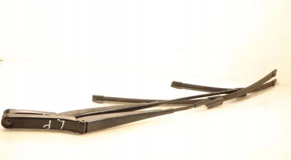 Skoda Scala Front wiper blade arm 657955410