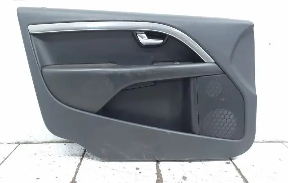 Volvo V70 Front door card panel trim 39883492