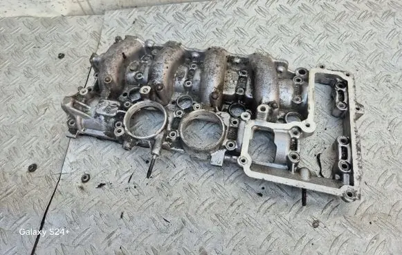 Land Rover Freelander 2 - LR2 Rocker cam cover 9656950580