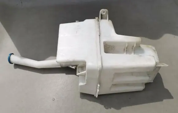 Toyota Corolla Verso E121 Lamp washer fluid tank V10A01