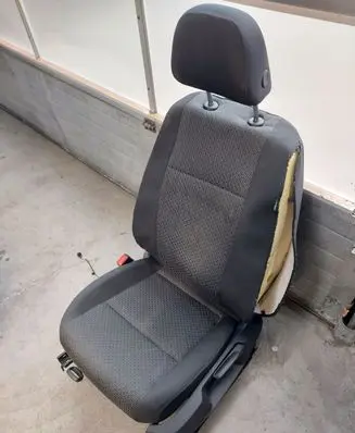 Volkswagen Caddy Front driver seat 678543
