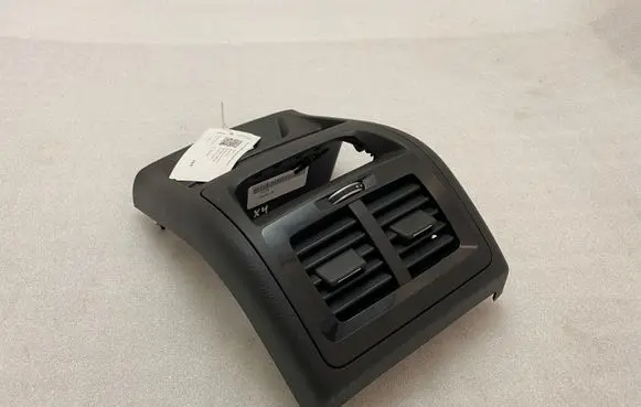 BMW X4 G02 Rear air vent grill 9363822 9461902