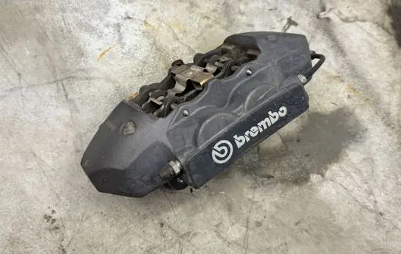 Ford Mustang VI Rear brake caliper 2D249