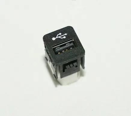 BMW X4 G02 USB socket connector 