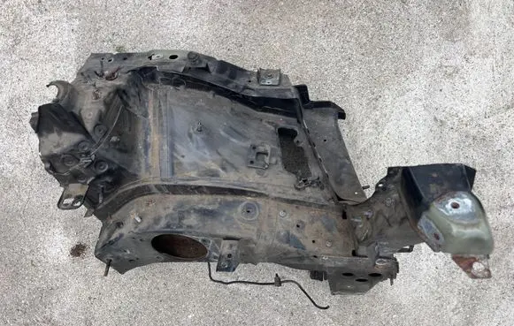 Opel Insignia A Front side member