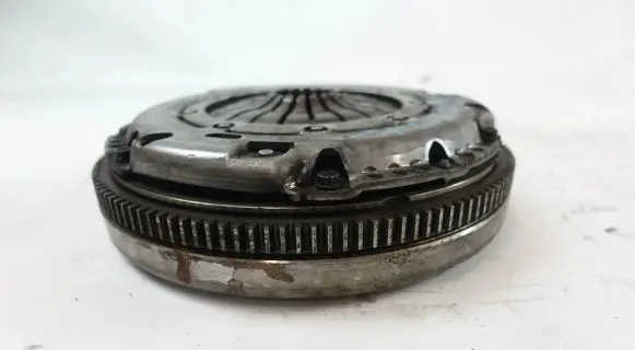 Skoda Karoq Dual mass flywheel 04C105266T