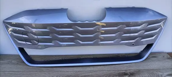 Audi E-tron GT Front bumper upper radiator grill 4J3853653