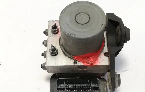Volkswagen Polo VI ABS Pump 2Q0614517