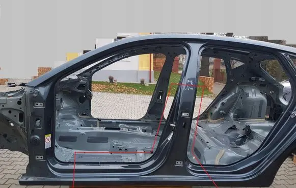 Seat Leon IV Pillar (middle) 