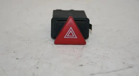 Audi A3 S3 8P Hazard light switch 8L0941509B