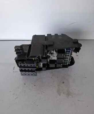 Volvo XC70 Fuse box set 30728132 8690698