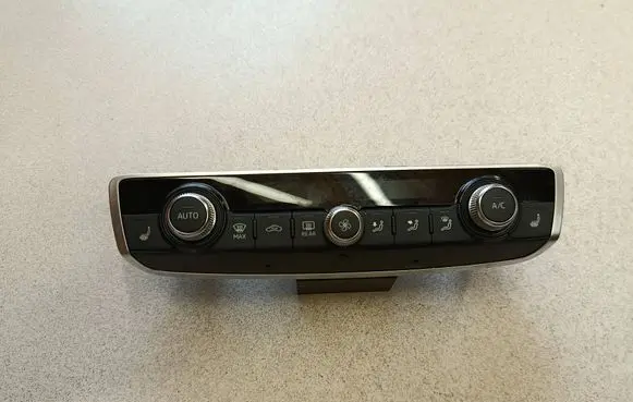 Audi A3 S3 8V Climate control unit 8V0820043D 901516220016 6V0820043