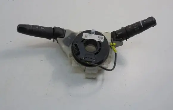 Nissan Micra Wiper turn signal indicator stalk/switch 25560AX602