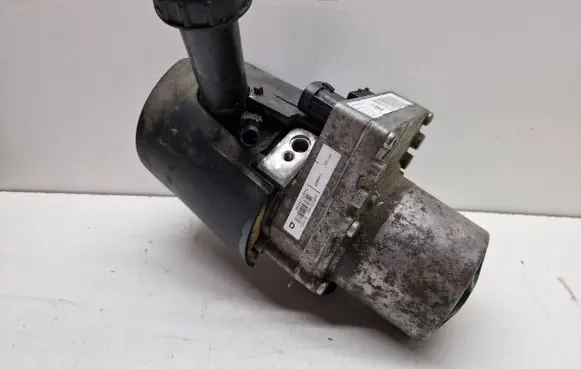 Peugeot 407 Power steering pump 9670302280