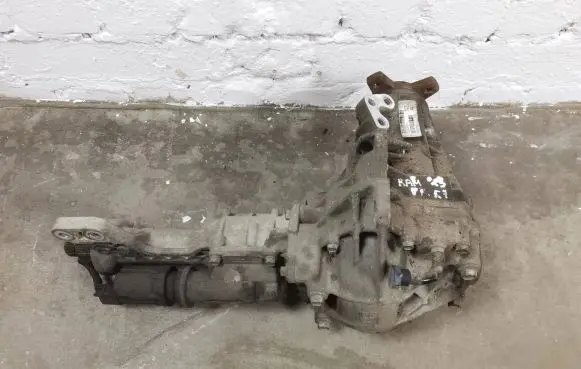Dodge RAM Front differential P68192707AA T03012642F0715