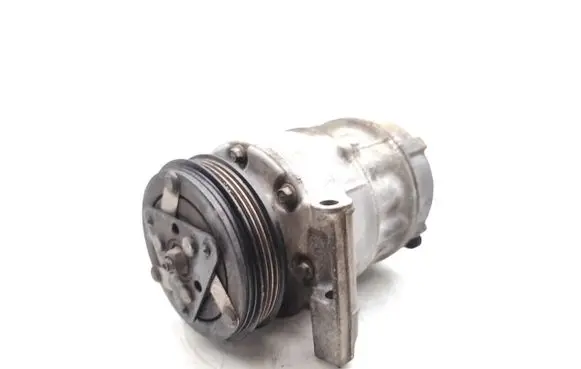 Volvo XC60 Air conditioning (A/C) compressor (pump) 31315453 P31315453