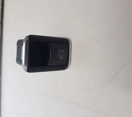Mercedes-Benz C W204 Electric window control switch A2049058202