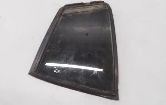 Nissan Maxima A34 Rear vent window glass 
