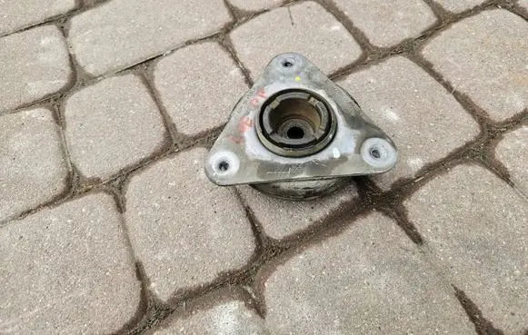 Renault Zoe Front upper strut mount 543024644R