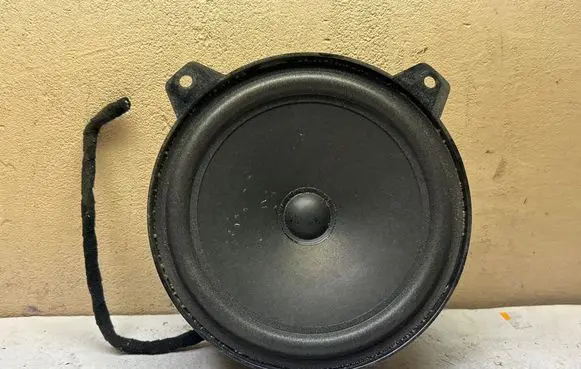 BMW 3 E46 Front door speaker 8368233 4918430703 4030122