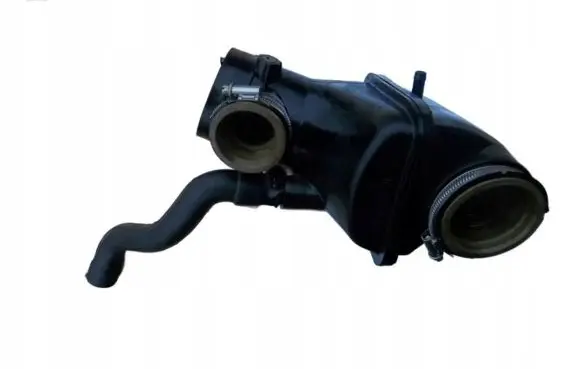 Mercedes-Benz GLA W156 Air intake hose/pipe A6510900609