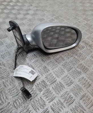 Volkswagen Sharan Front door electric wing mirror 010781