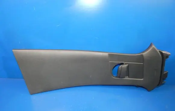 Volvo XC40 (B) pillar trim (top)