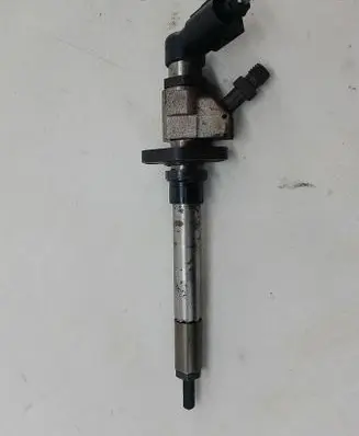 Fuel injector