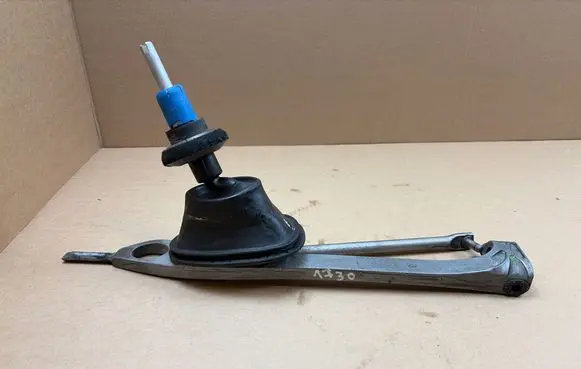 BMW 1 F20 F21 Gear shifter/selector 25117596023 25117596024