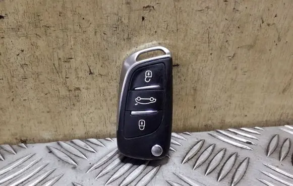 Citroen DS4 Ignition key/card 5FA01035406 967400068000 9674000680