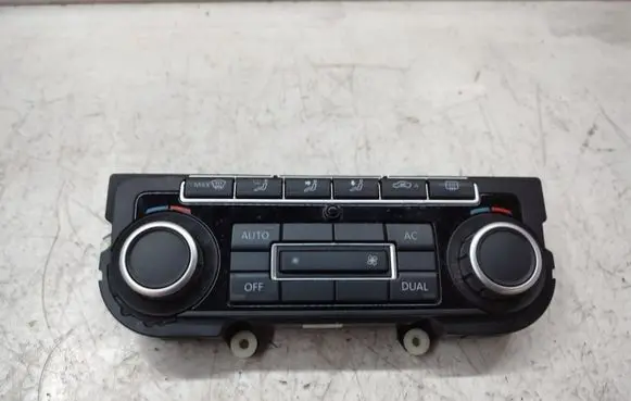 Volkswagen Tiguan Climate control unit 5K0907044