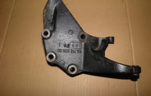 Citroen Jumper Power steering pump mounting bracket 9611390080