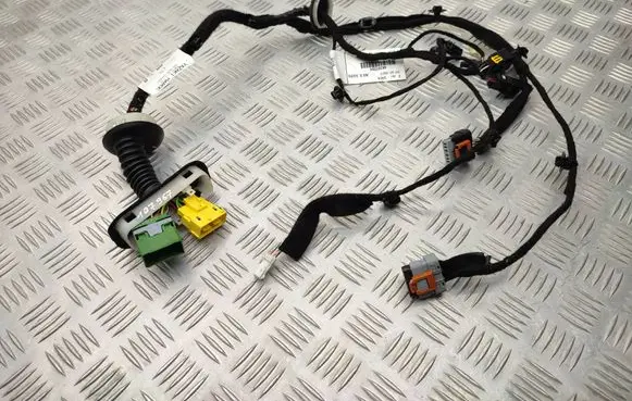 Opel Vivaro Front door wiring loom 9860948180