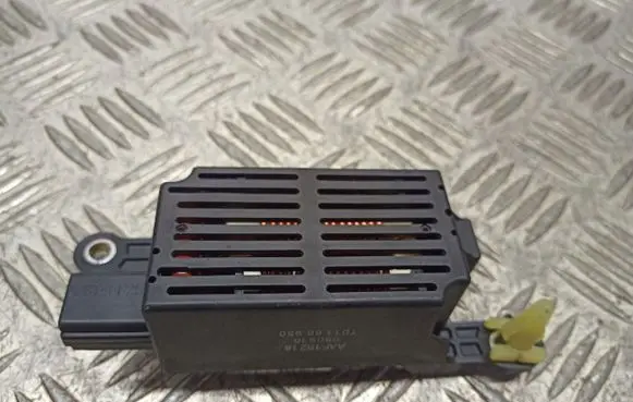 Mazda 6 Sound amplifier AAF15218