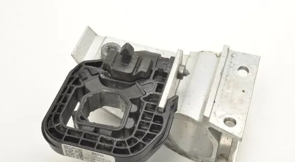 BMW 4 G22 G23 G24 G26 Radiator mount bracket 7422233