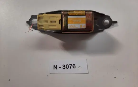 Toyota Prius (XW20) Airbag deployment crash/impact sensor 8983347030