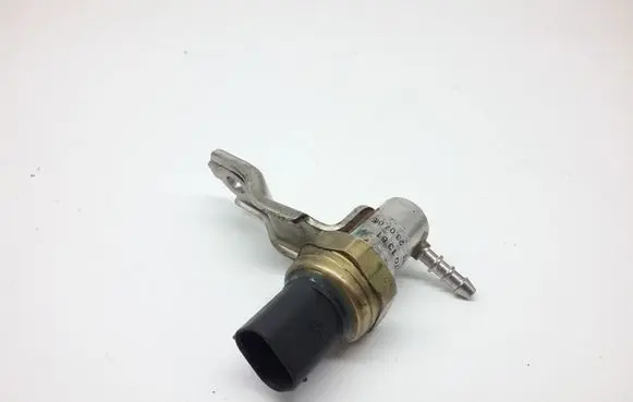 Fuel pressure sensor
