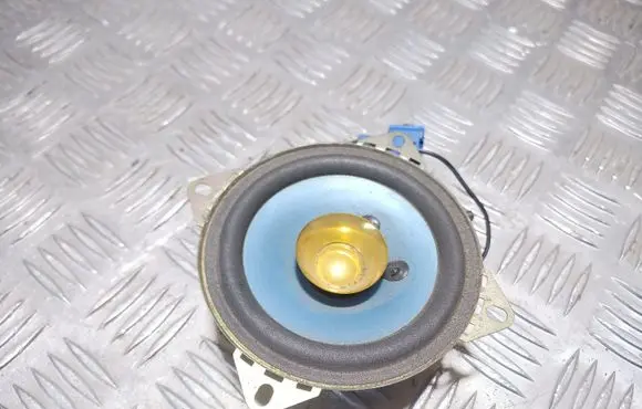 Mitsubishi Carisma Rear door speaker SMCS1001
