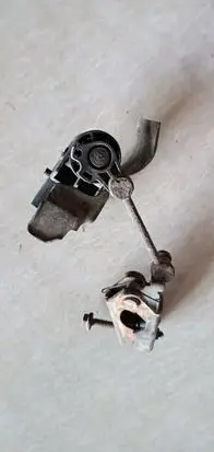 Headlight/headlamp level sensor