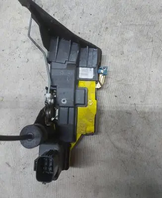 Volvo XC90 Rear door lock 30699754