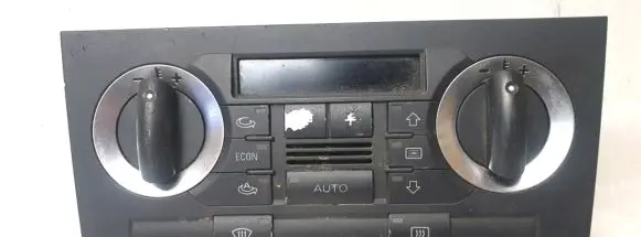 Audi A3 S3 8P Air conditioner control unit module 8P0820043H