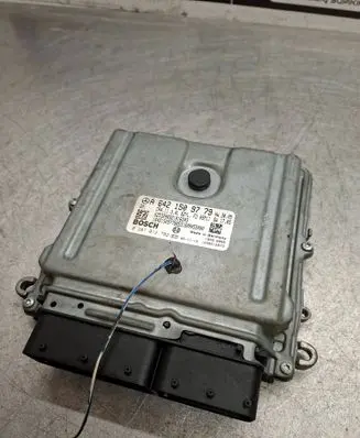 Mercedes-Benz CLS C219 Engine control unit/module A6421509779 0281012782