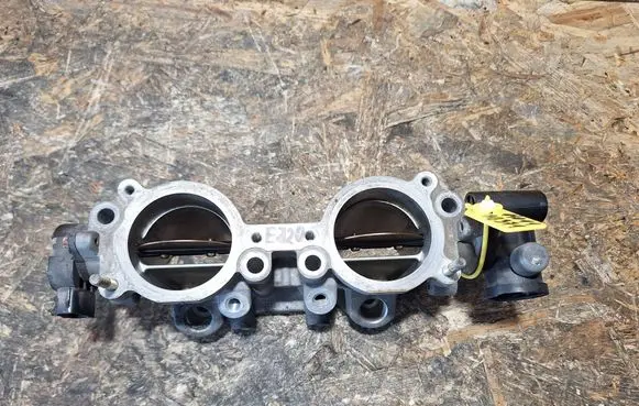 Subaru Impreza II Throttle body valve 012000-0100