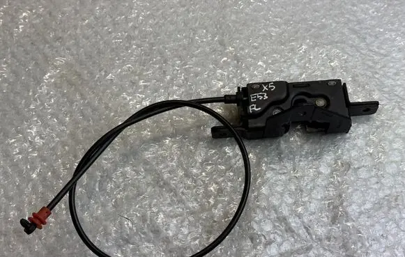 BMW X5 E53 Tailgate/trunk/boot lock/catch/latch 51248408963 8408963 040921